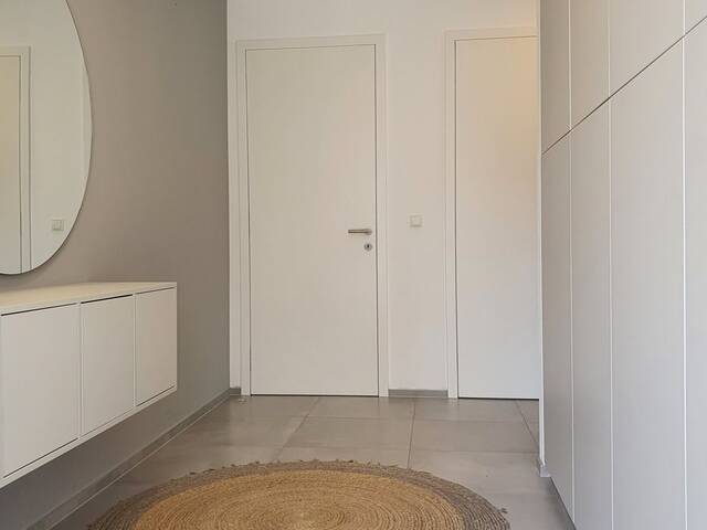 Immobilie in Baden - Familientraum mit Pool in Baden - Haidhofsiedlung - PV Anlage - stilvoll - modern - 61m² Wohnkeller - Bild 1