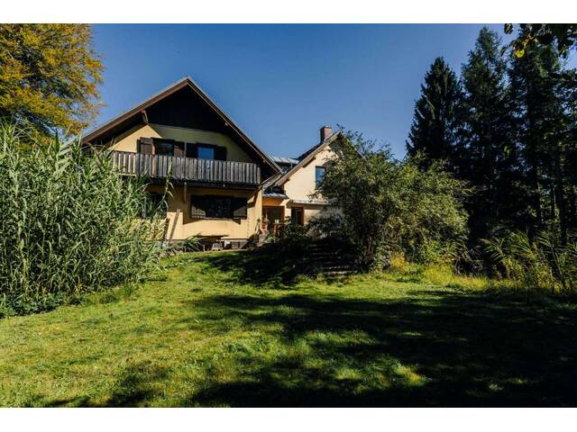 Immobilie in Weinitzen - Großzügiges Einfamilienhaus mit Schwimmteich in Weinitzen - ländliche Geborgenheit trifft modernen Wohnkomfort - Bild 0