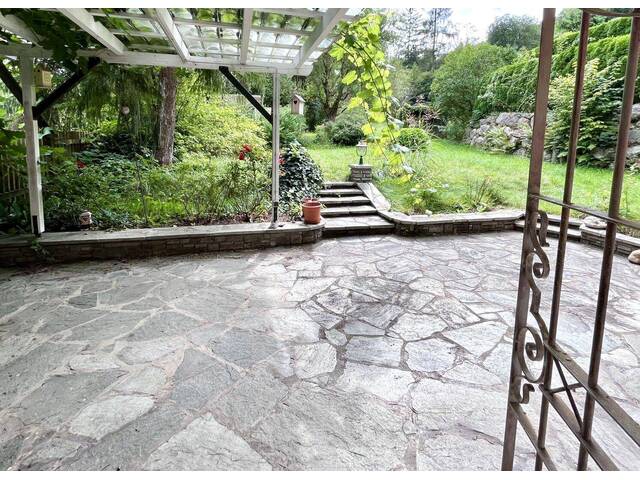 Immobilie in Werfen - Geräumiges Haus mit Terrasse, Garten und Einliegerwohnung - ideal für Handwerker, Familien oder Anleger - Bild 1