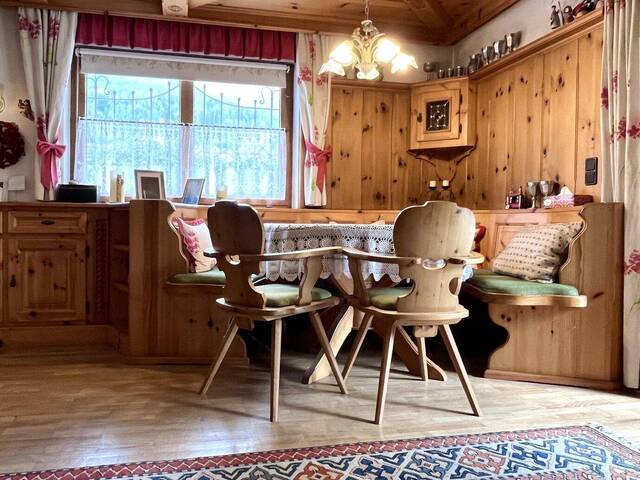 Immobilie in Werfen - Geräumiges Haus mit Terrasse, Garten und Einliegerwohnung - ideal für Handwerker, Familien oder Anleger - Bild 4