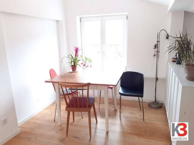Immobilie in Hallein - K3 - Helle Loftwohnung INKLUSIVE CA. 20 m² GROSSER ÜBERDACHTER TERRASSE! Wohnen über den Dächern der HALLEINER ALTSTADT! - Bild 1