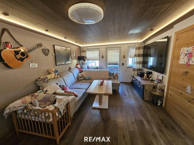 Immobilie in Saalfelden am Steinernen Meer - Preisgesenkt! Generationenhaus „Eltern unten, Kinder oben“ - Bild 1