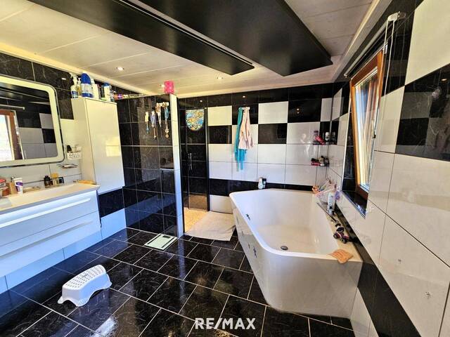 Immobilie in Saalfelden am Steinernen Meer - Preisgesenkt! Generationenhaus „Eltern unten, Kinder oben“ - Bild 3