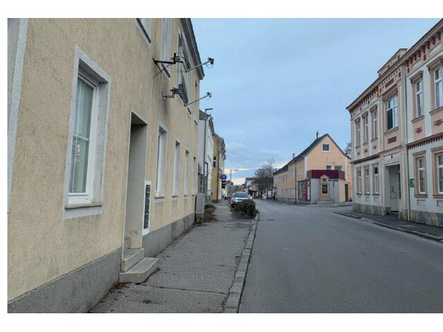 Immobilie in Neunkirchen - Packet von 4 Eigentumswohnungen zu verkaufen - Bild 0