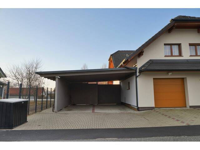 Immobilie in Neudau - Familienidylle, großzügiges EFH 8ZI-GARTEN,Terrasse in sonniger Lage mit Garage/Doppelcarport - Bild 3