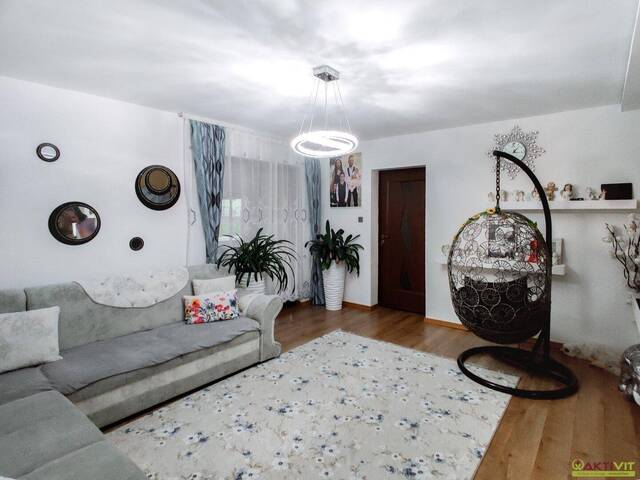 Immobilie in Altheim - Attraktives Einfamilienhaus mit Terrasse, Balkon & Pool in Altheim. - Bild 3