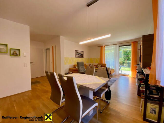 Immobilie in Hall in Tirol - Gartenliebhaber aufgepasst: neuwertige 2-Zimmer-Gartenwohnung in Zentrumsnähe von Hall - Bild 2