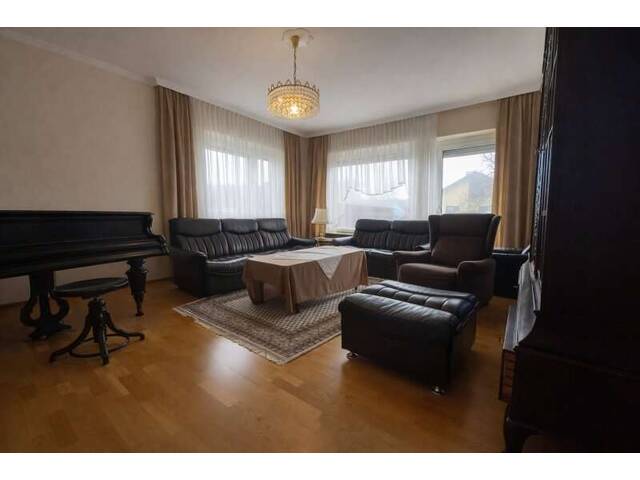 Immobilie in Petronell-Carnuntum - Traumhaftes Mehrfamilienhaus in Petronell-Carnuntum – Ihr neues Zuhause wartet! - Bild 2