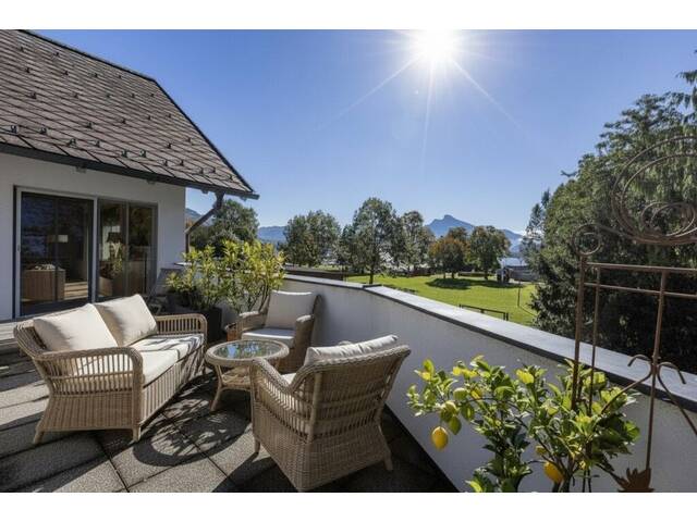 Immobilie in Mondsee - PREMIUM Wohnen am Mondsee - im Seepark - Haus im Haus - 270 m² Wohnfläche, Wintergarten, Eigengarten und Garage - Bild 3