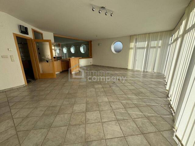 Immobilie in Zeltweg - Großzügige Wohnhaus in Zeltweg – 299 m² Wohnfläche, eigener Wellnessbereich, Pool & vielfältige Nutzungsmöglichkeiten - Bild 4