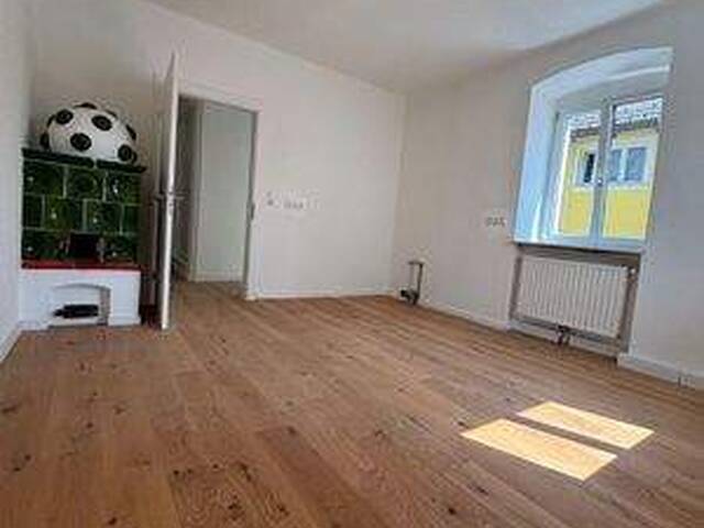 Immobilie in Gmunden - Modernisierte 3-Zimmer-Wohnung in Traunnähe mit 67m2 - Bild 1