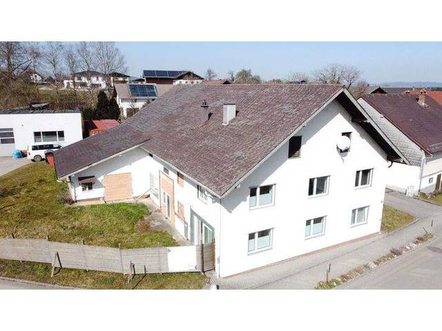 Immobilie in Vöcklamarkt - Neuanfang für 2026!????? Hier für Sie im Attergau! Leben und Arbeiten für Selbstständige und Familie zum Wohnen! - Bild 0