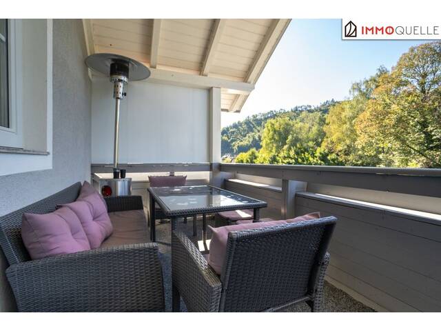 Immobilie in Leonstein - Wohnen, wo die Berge grüßen! Großzügige Dachgeschosswohnung mit Ausblick ins Grüne und 2 Schlafzimmern - Bild 3