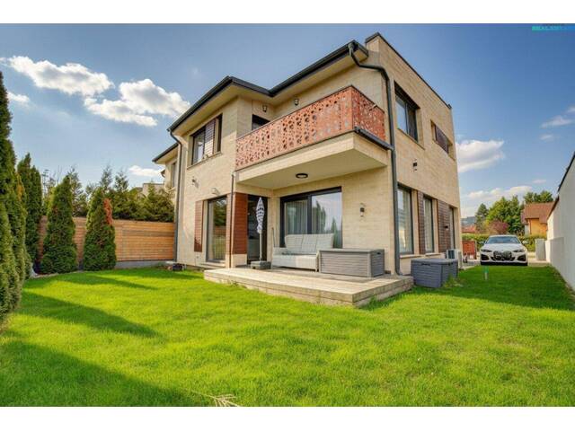 Immobilie in Mannersdorf am Leithagebirge - Wohnen auf Next-Level! - A+ Effizienzhaus | Design-Küche | PV-Anlage & E-Mobility - Bild 1