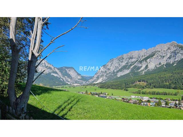 Immobilie in Gröbming - KAUFANBOT VORLIEGEND: Haus in einzigartiger Alleinlage mit toller Aussicht! - Bild 1