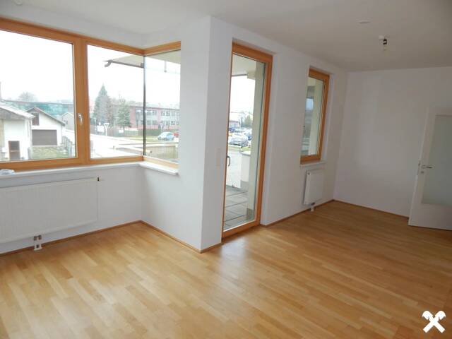 Immobilie in Hollabrunn - PROVISIONSFREIE, TRAUMHAFTE, SEHR GEPFLEGTE 2-ZIMMER-TERRASSENWOHNUNG IN TOPLAGE IM ZENTRUM - Bild 4