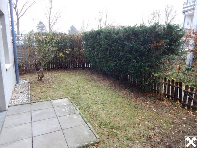 Immobilie in Hollabrunn - PROVISIONSFREIE, TRAUMHAFTE, SEHR GEPFLEGTE 2-ZIMMER-GARTENWOHNUNG IN TOPLAGE IM ZENTRUM - Bild 1