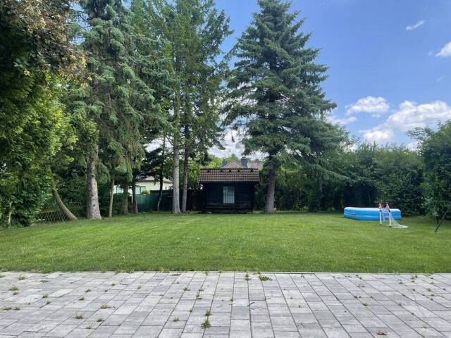 Immobilie in Traunfeld - Traumhaftes Einfamilienhaus in Traunfeld: 5 Zimmer, Terrasse & 2 Garagen für 479.000 EUR! - Bild 1