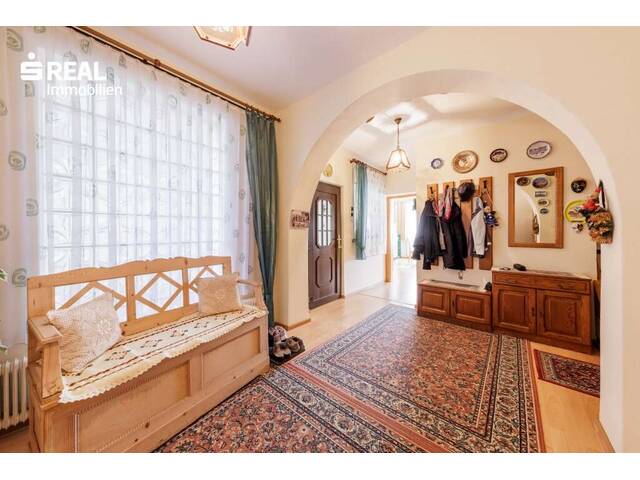 Immobilie in Stetten - charmantes 7 Zimmer-Einfamilienhaus mit großem Garten - Bild 2