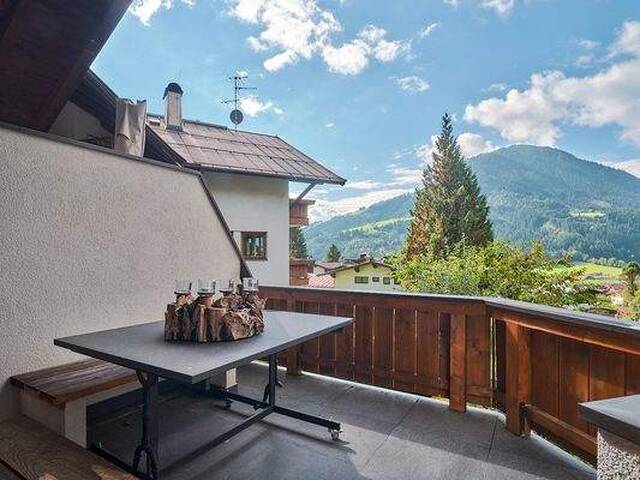 Immobilie in Kirchberg in Tirol - Attraktive Dachgeschoss-Maisonette am Fuße des Sonnbergs - Bild 1