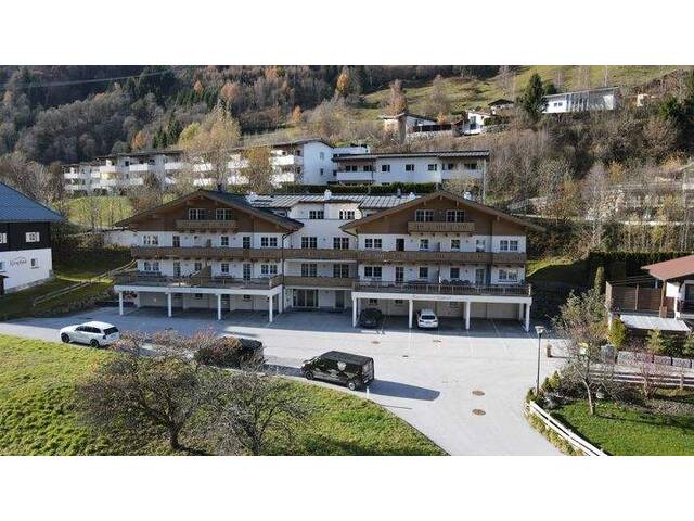 Immobilie in Kaprun - Attraktives Ferienapartment mit großem Balkon und 2 Parkplätzen in Kaprun - Bild 0