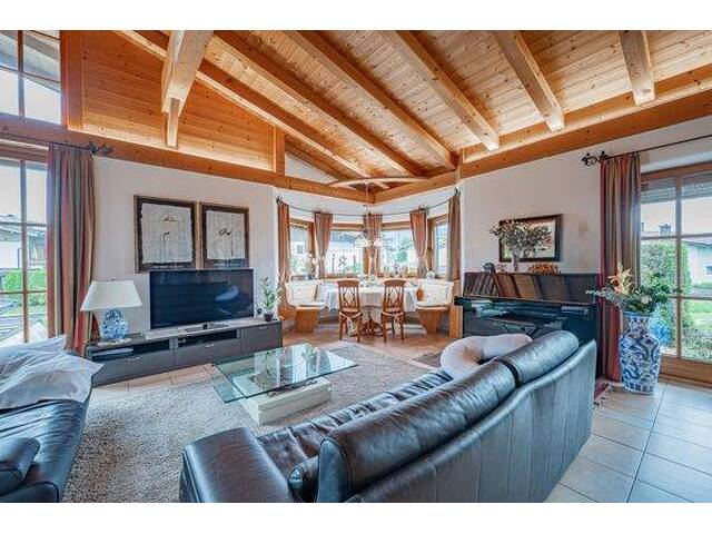 Immobilie in Kössen - Modernes Familienhaus mit Einliegeroption und Panoramablick in Kössen - Bild 2