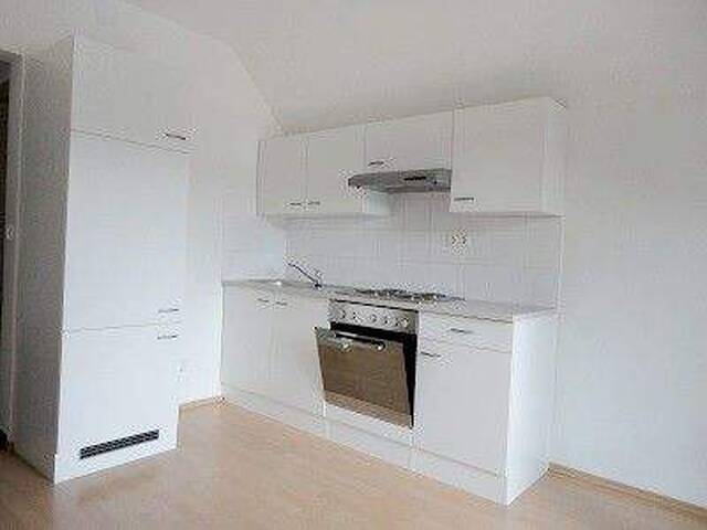 Immobilie in Gleisdorf - Großzügige 3-Zimmer-Wohnung mit Loggia – hell und stadtnah - Bild 2