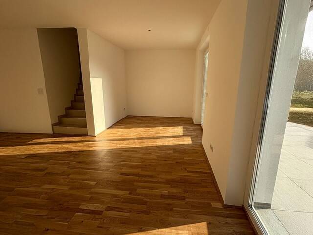 Immobilie in Attnang-Puchheim - Leistbare Neubau Doppelhäuser 128 m², Kauf ab nur € 1.505,- /Monat, hohe Förderung fix 1,5%/20 J., Galerie, Dachterrasse, Eigengarten, Einzelgarage - Bild 1