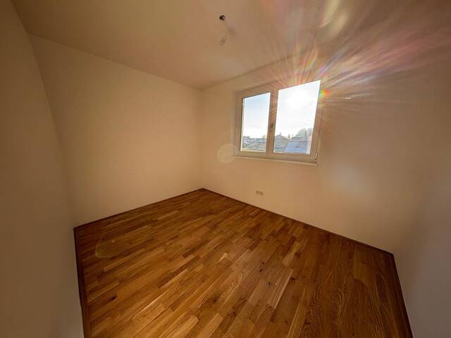 Immobilie in Attnang-Puchheim - Leistbare Neubau Doppelhäuser 128 m², Kauf ab nur € 1.505,- /Monat, hohe Förderung fix 1,5%/20 J., Galerie, Dachterrasse, Eigengarten, Einzelgarage - Bild 2