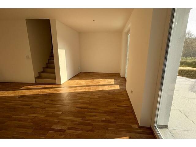 Immobilie in Attnang-Puchheim - Leistbare Neubau Doppelhäuser 128 m², Kauf ab nur € 1.505,- /Monat, hohe Förderung fix 1,5%/20 J., Galerie, Dachterrasse, Eigengarten, Einzelgarage - Bild 4