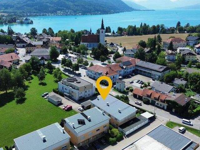 Immobilie in Seewalchen am Attersee - Attersee-Luxus zum kleinen Preis! Energiespar-Eckreihenhaus mit sonnigem Eigengarten, geringe BK, Einzelgarage und Parkplatz im Zentrum von Seewalchen - Bild 0