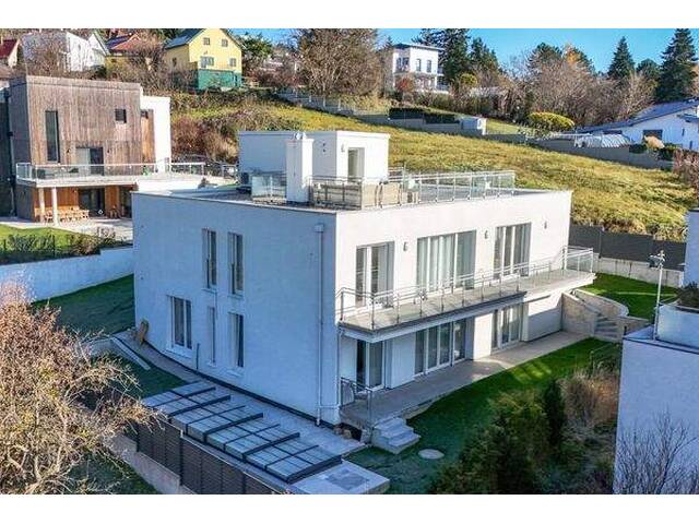 Immobilie in Gablitz - Neuwertiges Niedrigenergiehaus mit maximaler Flexibilität - Pool, Sauna und Dachterrasse inklusive! - Bild 0