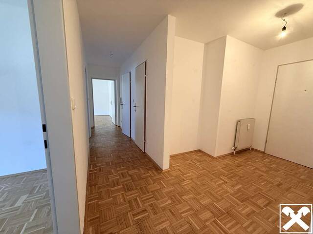 Immobilie in Steinfeld - Hell, freundlich und über den Dingen!-Dachgeschoßwohnung im oberen Drautal - Bild 2