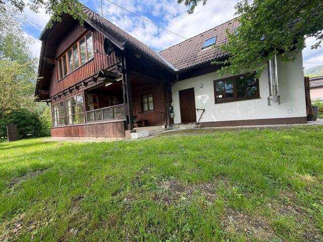 Immobilie in Admont - Wohnhaus in Admont in herrliche ruhiger Lage mit stilvollem Wintergarten! - Bild 0