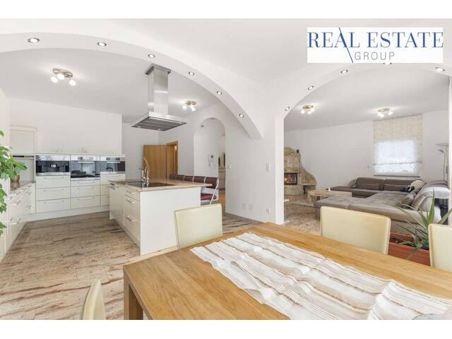 Immobilie in Maria Saal - Haus Evelina - Ihr privates Paradies mit Pool, Wellnessbereich & Komfort - Bild 4