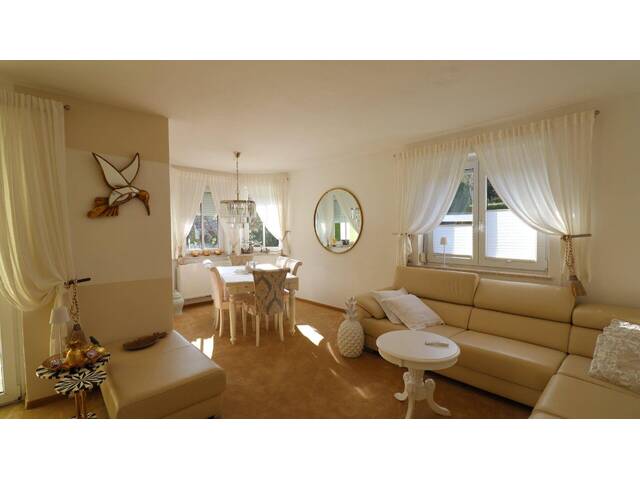 Immobilie in Walserberg - Traumhaftes Wohnen am Walserberg: Moderne Doppelhaushälfte mit Bergblick, großem Garten und viel Platz für die ganze Familie! - Startpreis € 500.000 - Bild 3