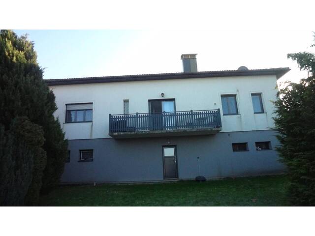 Immobilie in Sommerein - Gepflegtes Einfamilienhaus mit Pool in Top Lage ! - Bild 2