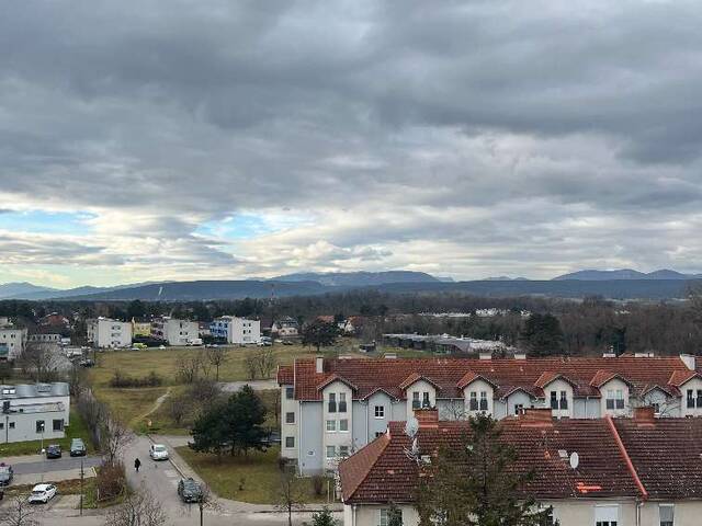 Immobilie in Felixdorf - Wohnen mit Weitblick – Eigentumswohnung mit Top-Ausblick von der Loggia in Felixdorf - Bild 0