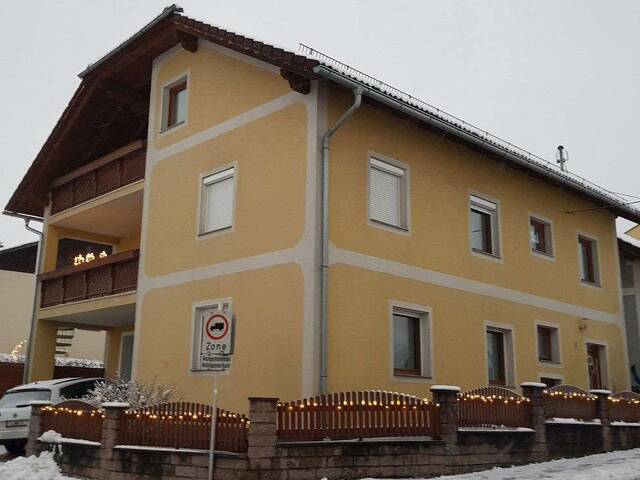 Immobilie in Pregarten - Ihr Eigenheim im Zentrum von Pregarten mit Garten und Pool - Einziehen und Wohlfühlen! - Bild 0