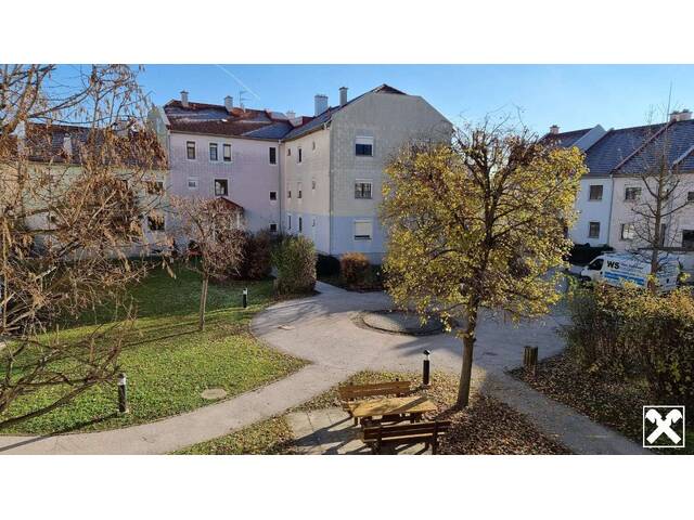 Immobilie in Rust - Großzügige Familienwohnung mit Tiefgarage in der Storchenstadt Rust am See - Bild 2
