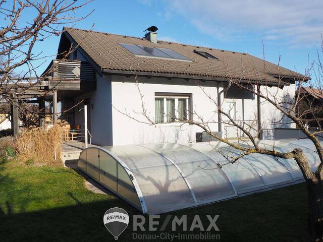 Immobilie in Königstetten - Einfamilienhaus mit Keller, Garage und Pool! - Bild 0