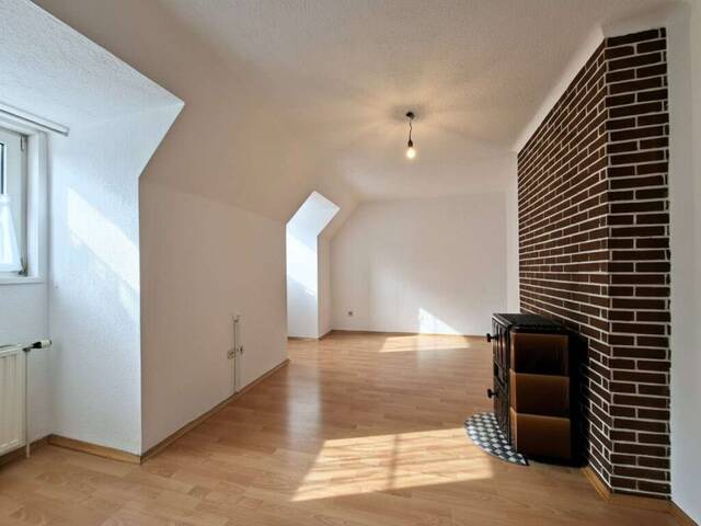 Immobilie in Kleinveitsch - Sofort verfügbare DG-Eigentumswohnung in zentraler Lage - Bild 4