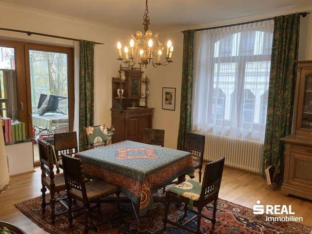 Immobilie in Grieskirchen - Großzügige, sanierte EG Wohnung mit kleiner Einliegerwohnung, Wintergarten und Autoabstellplatz - Grieskirchen - Bild 3