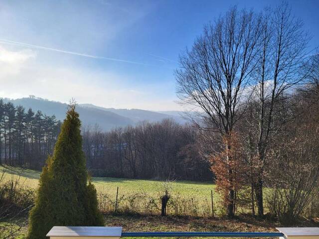 Immobilie in Altlengbach - NEU ADAPTIERTER BUNGALOW MIT BLICK IN DIE VORALPEN - Bild 1