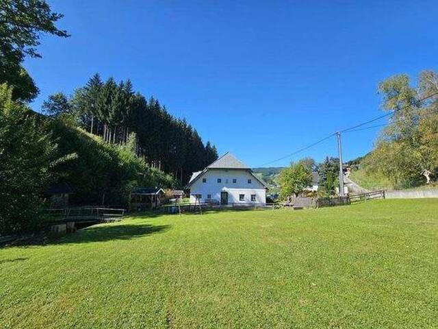 Immobilie in Neukirchen - Ein Juwel, ein Sacherl des 18. Jahrhunderts - Historisches Anwesen mit modernem Wohntraum und idyllischem Grundstück! - Bild 1