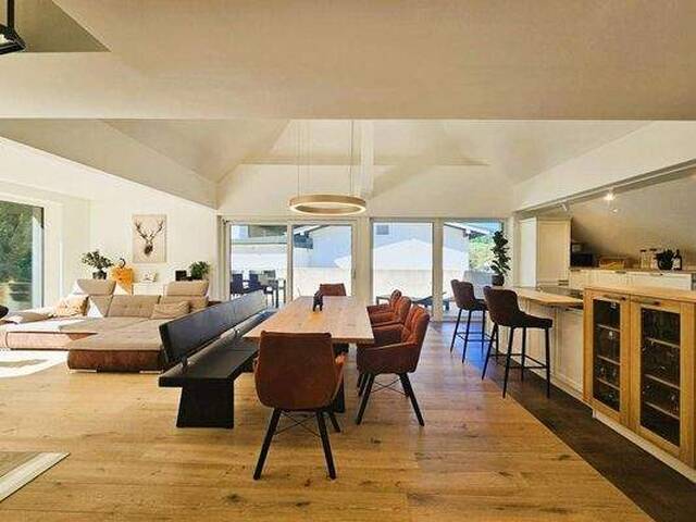 Immobilie in Neukirchen - Ein Juwel, ein Sacherl des 18. Jahrhunderts - Historisches Anwesen mit modernem Wohntraum und idyllischem Grundstück! - Bild 4