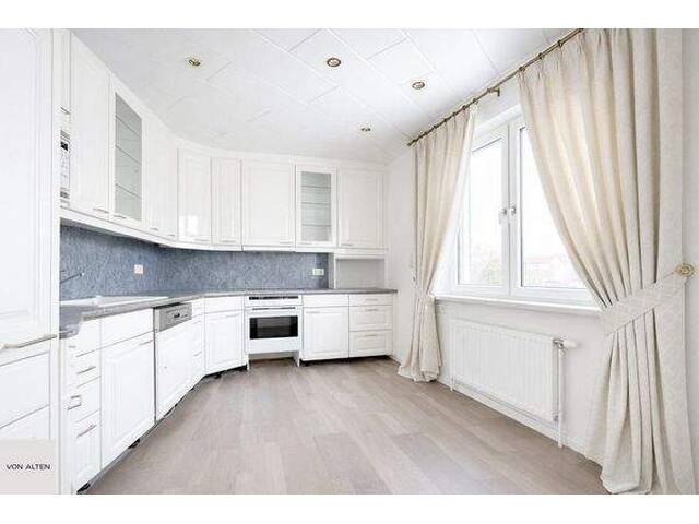 Immobilie in Gmunden - Modernisierte 2-Zimmer-Wohnung mit Zweitwohnsitz Option - Bild 2