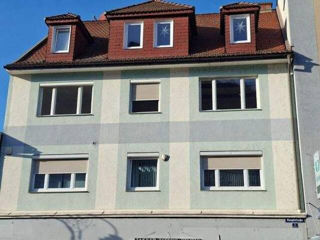 Immobilie in Güssing - NEUER PREIS! Leistbare Traumwohnung mit 5-Zimmern und 2 getrennten Wohneinheiten mit Loggia und Balkon zum Schnäppchenpreis in Hauptstraße / Güssing - Bild 1