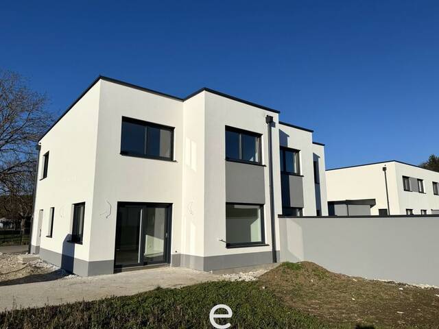 Immobilie in Laakirchen - Doppelhaushälfte TOP 10.2, belagsfertig In der Au in Laakirchen - sofort verfügbar! - Bild 1