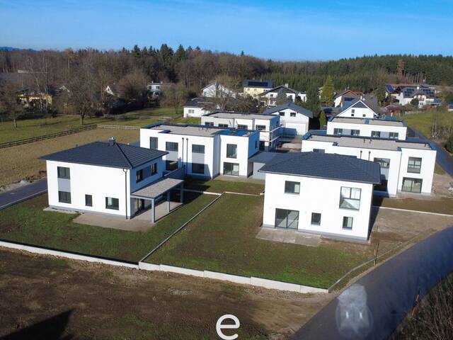 Immobilie in Laakirchen - Doppelhaushälfte TOP 10.2, belagsfertig In der Au in Laakirchen - sofort verfügbar! - Bild 2